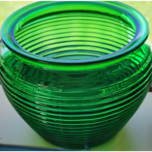 National Potteries Cleveland, Ohio Green Ribbed Glass Division 1162 Mold See Pic - Picture 2 of 10